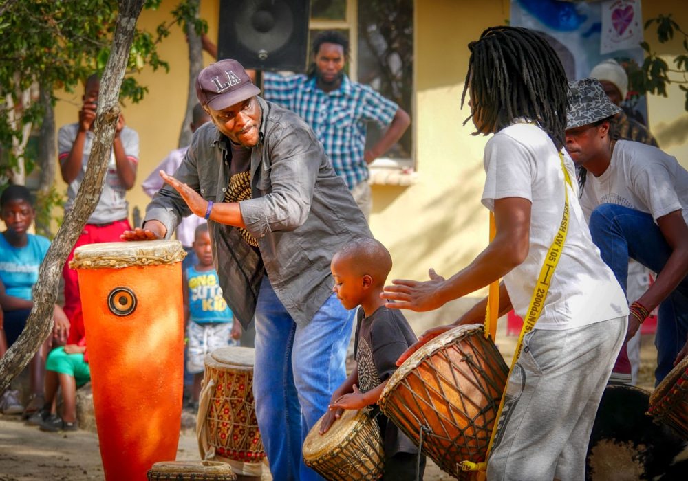 drums, festival, african, people, kid, child, music, instrument, sound, play, loud, musicians, performance, street performance, celebration, musical instruments, tradition, life, lifestyle, outdoors, zimbabwe, africa, zimbabwe, zimbabwe, zimbabwe, zimbabwe, zimbabwe